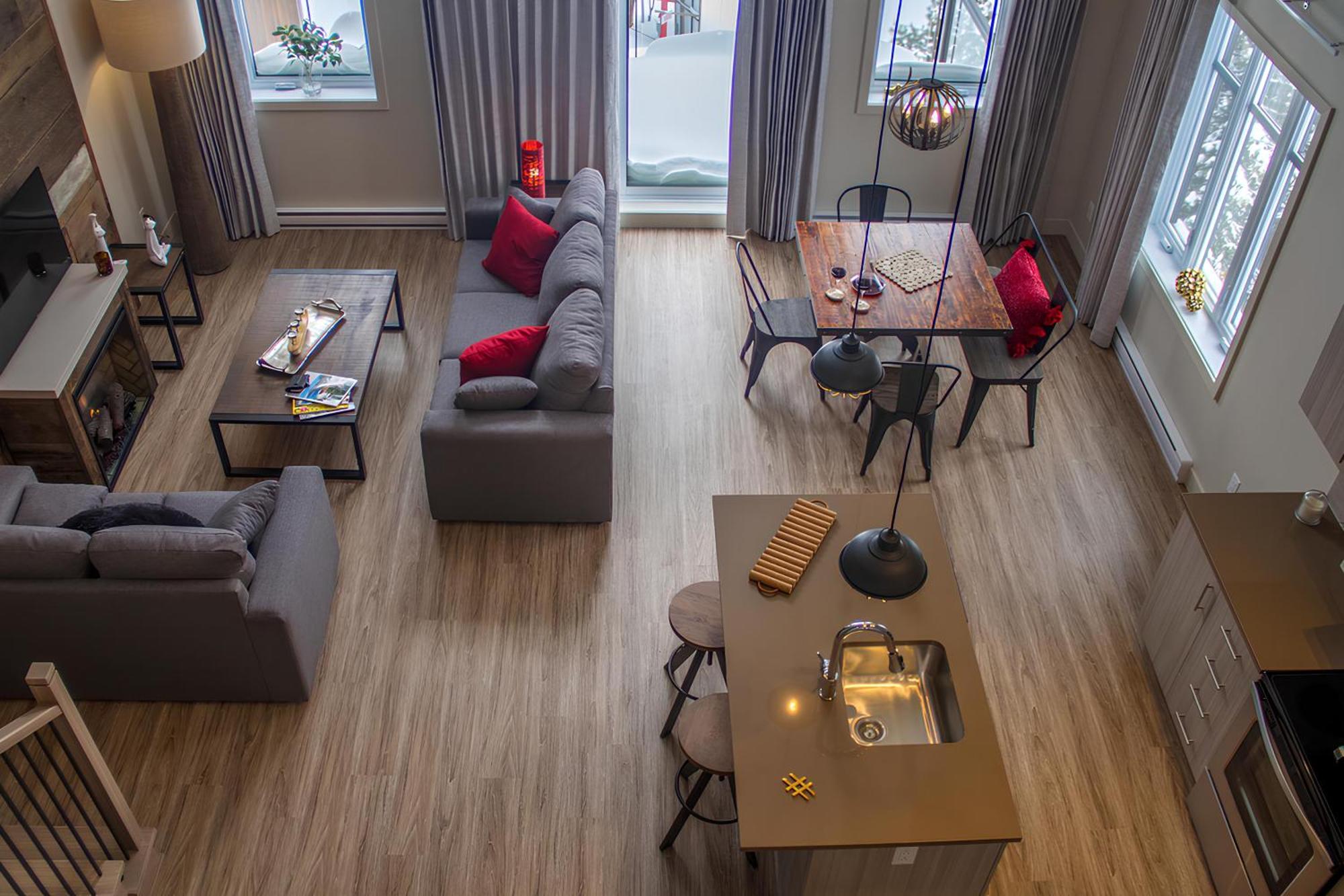 Le Viking Resort Sainte-Marguerite-du-Lac-Masson エクステリア 写真