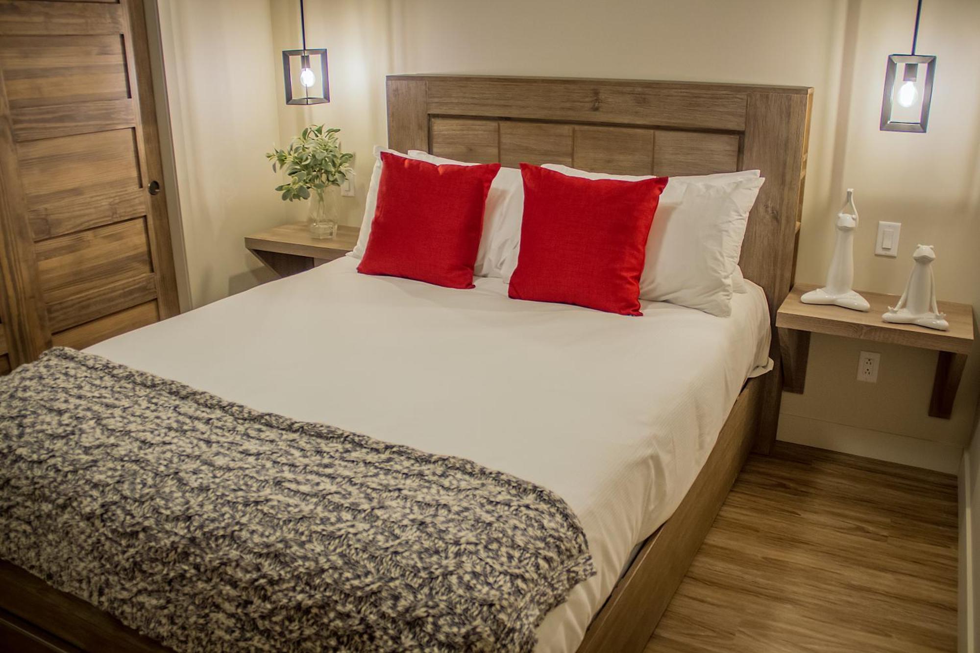 Le Viking Resort Sainte-Marguerite-du-Lac-Masson エクステリア 写真